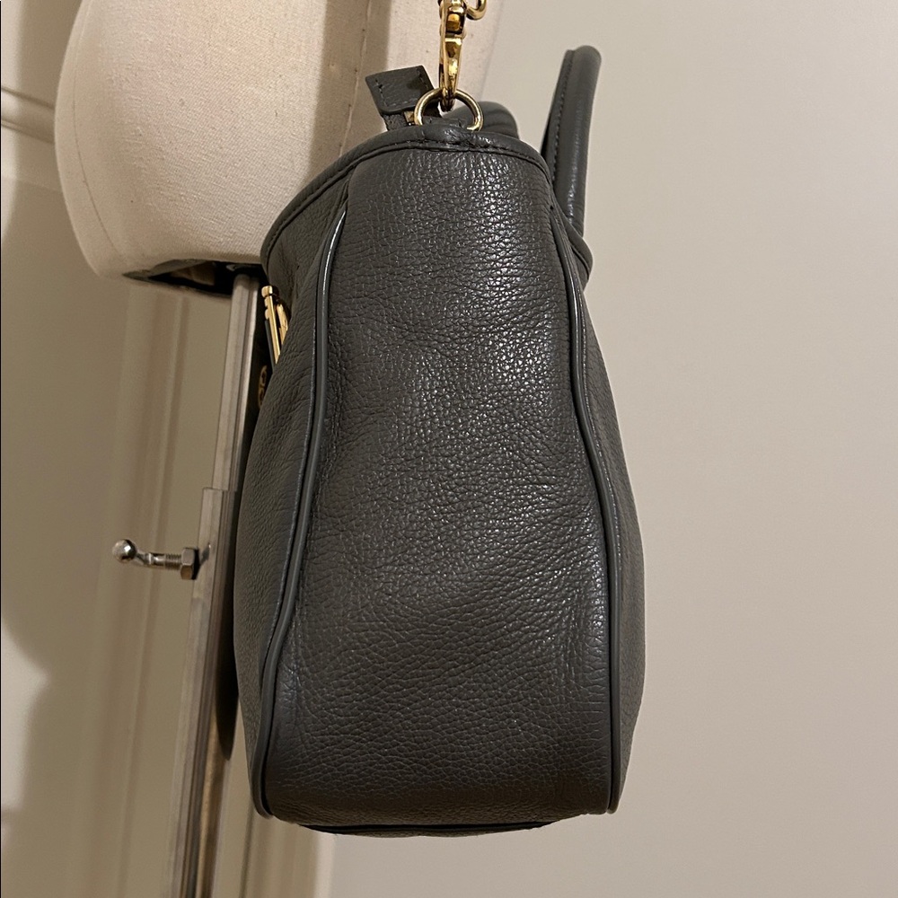Tory Burch Gray Pebbled Leather Horsebit 2 Way Crossbody Hand Bag - Picture 4 of 13